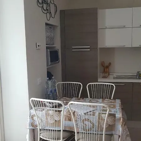 Tati's شقة مانديلو ديل لاريو
